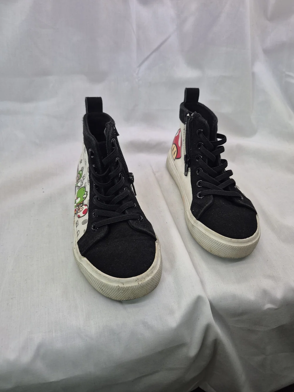 Nintendo Black High-Top Kids Sneakers with Character Print‎